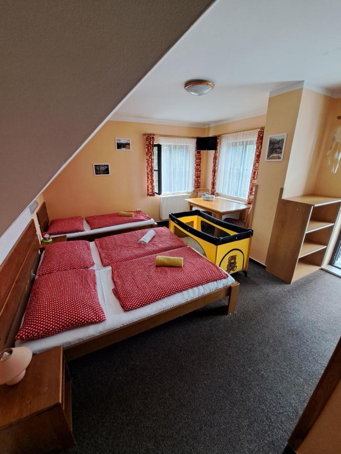 Hotel U Bernardyna Harrachov Esterno foto